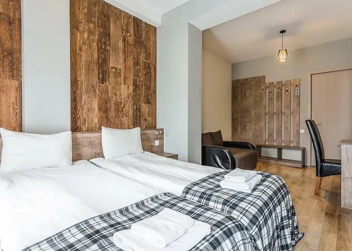 Good Inn Hotel